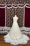 Elegant Sweetheart Neckline Swarovski Crystal Embroidered Wedding Dress Quinceanera Dress Prom Dress Evening Dress HZ0319
